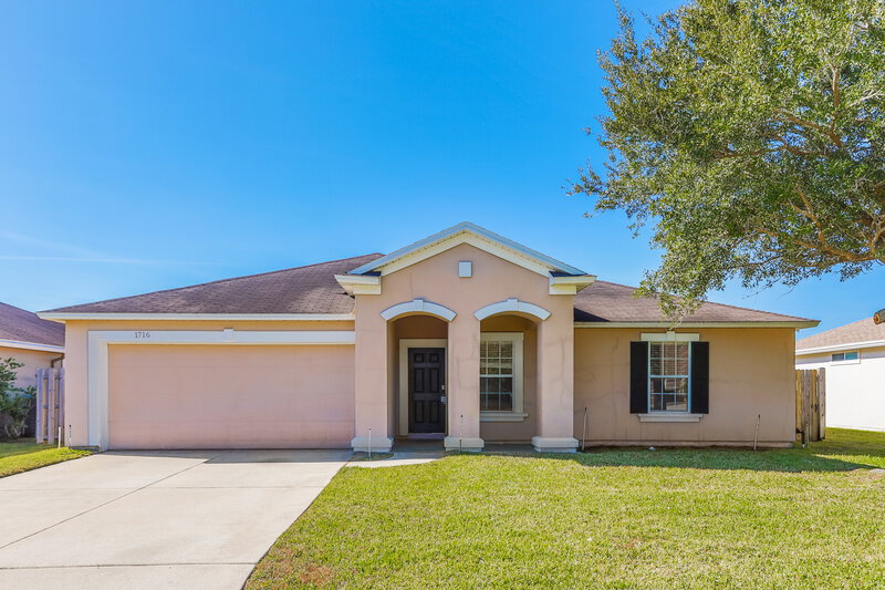 1,670/Mo, 1716 Hollow Glen Dr Middleburg, FL 32068 External View