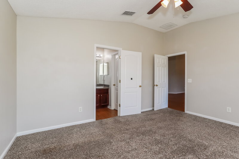 1,670/Mo, 1716 Hollow Glen Dr Middleburg, FL 32068 Main Bedroom View 2