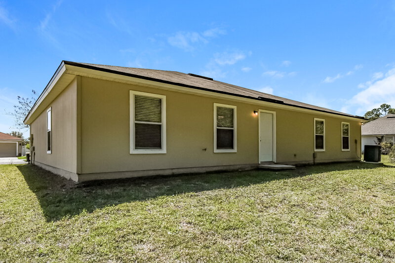 1,770/Mo, 3687 Star Leaf Rd W Jacksonville, FL 32210 Rear View