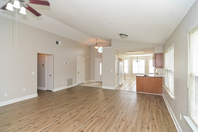 2,390/Mo, 8010 Swamp Flower Dr Jacksonville, FL 32244 Living Room View 3