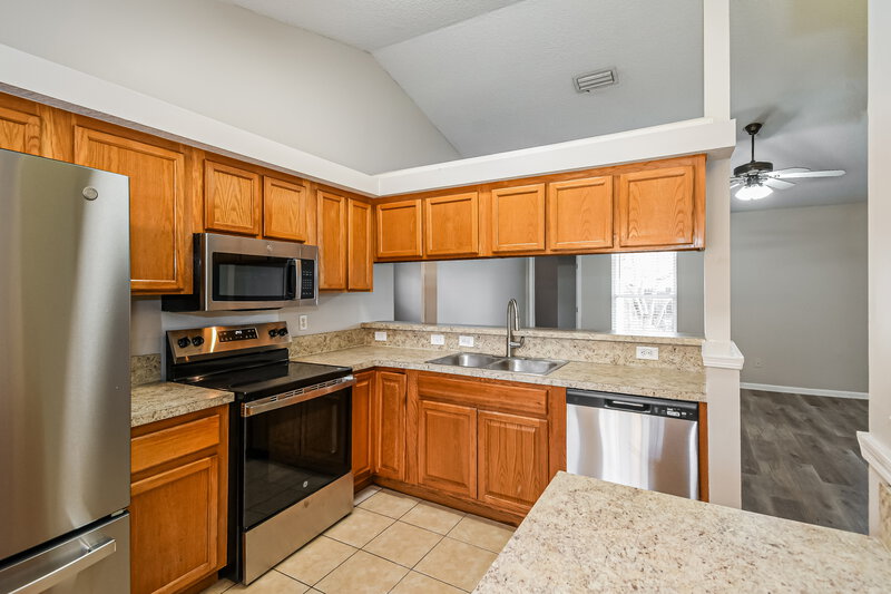 1,870/Mo, 2204 Francis Lewis Ct Orange Park, FL 32073 Kitchen View