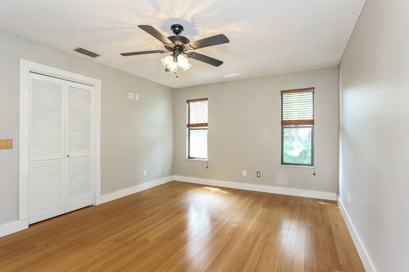 1,715/Mo, 555 Edward Rutledge St Orange Park, FL 32073 Main Bedroom View 2
