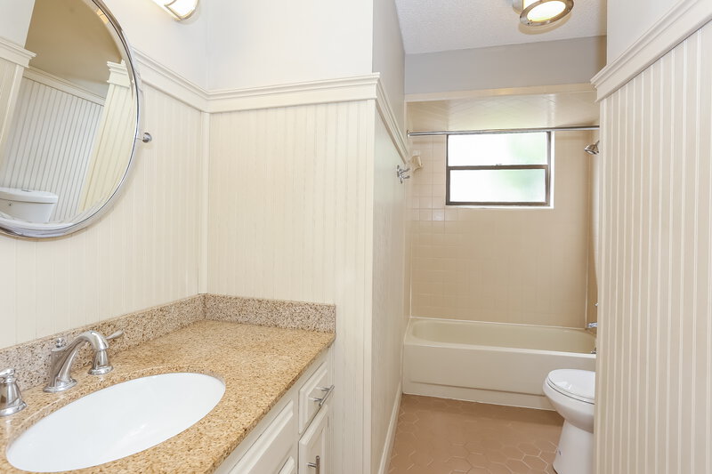 1,715/Mo, 555 Edward Rutledge St Orange Park, FL 32073 Bathroom View