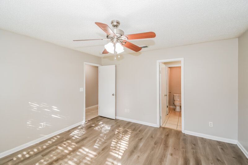 1,540/Mo, 1841 Quebec Ct Middleburg, FL 32068 Main Bedroom View