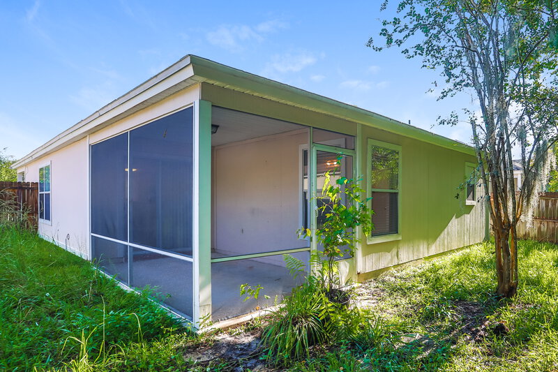 1,750/Mo, 3111 Wavering Ln Middleburg, FL 32068 Rear View