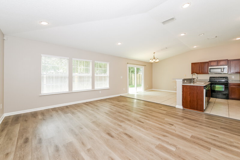 1,845/Mo, 1158 Summer Bluff Rd Jacksonville, FL 32218 Living Room View 2