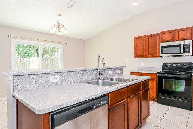 1,845/Mo, 1158 Summer Bluff Rd Jacksonville, FL 32218 Kitchen View 2