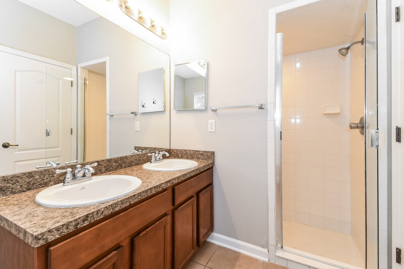 1,850/Mo, 11997 Alexandra Dr Jacksonville, FL 32218 Main Bathroom View 2