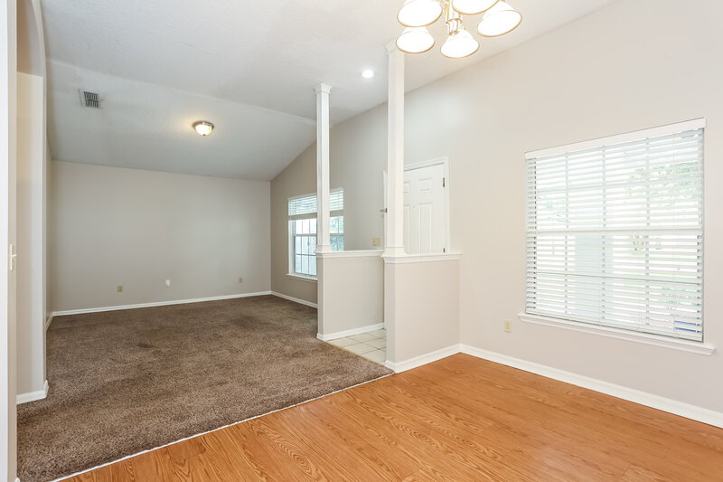 1,665/Mo, 9107 Castle Rock Dr Jacksonville, FL 32221 Dining Room View