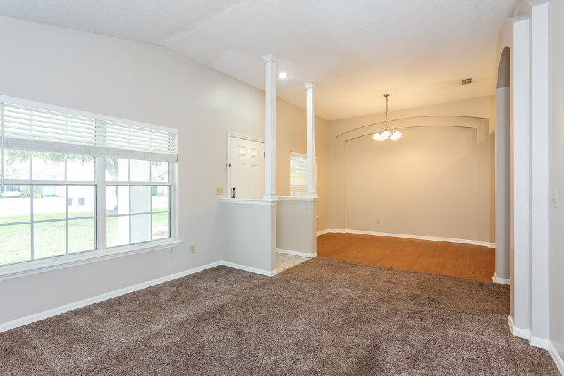 1,665/Mo, 9107 Castle Rock Dr Jacksonville, FL 32221 Family Room View