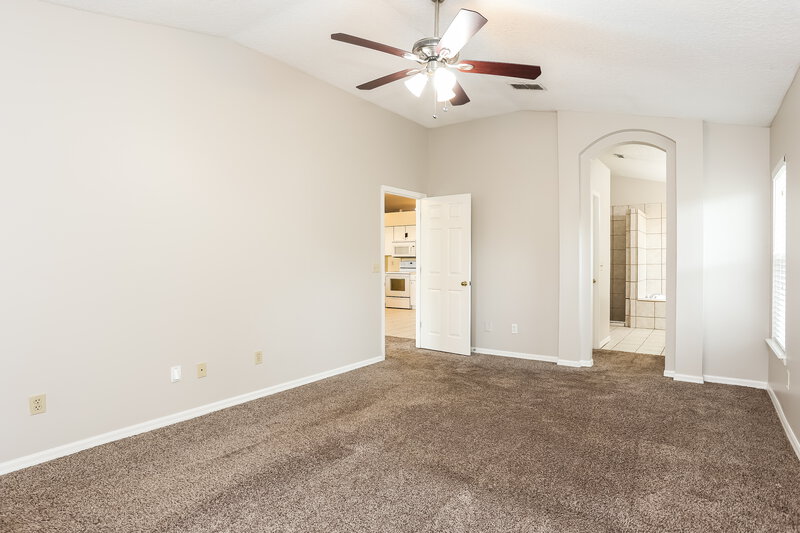 1,665/Mo, 9107 Castle Rock Dr Jacksonville, FL 32221 Main Bedroom View 2