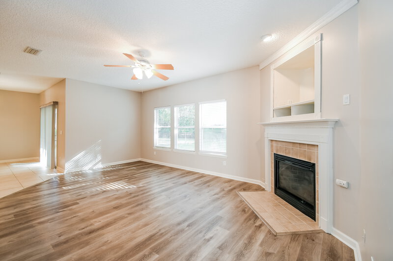 3,460/Mo, 998 Garrison Dr Saint Augustine, FL 32092 Living Room View