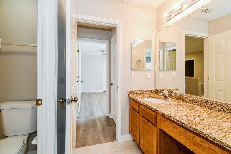 3,460/Mo, 998 Garrison Dr Saint Augustine, FL 32092 Bathroom View