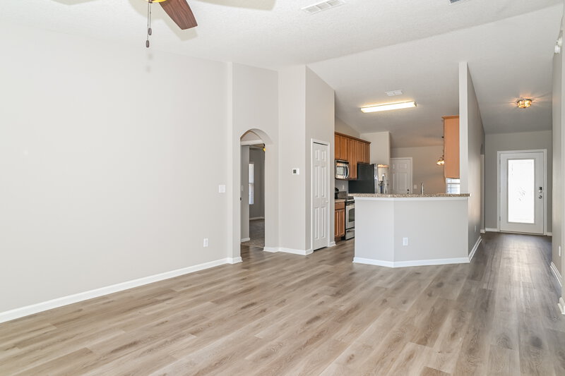 1,740/Mo, 7112 Gunston Hall Ct Jacksonville, FL 32220 Living Room View