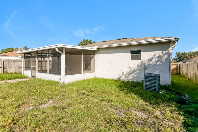 2,760/Mo, 1421 Runes Ct Middleburg, FL 32068 Rear View