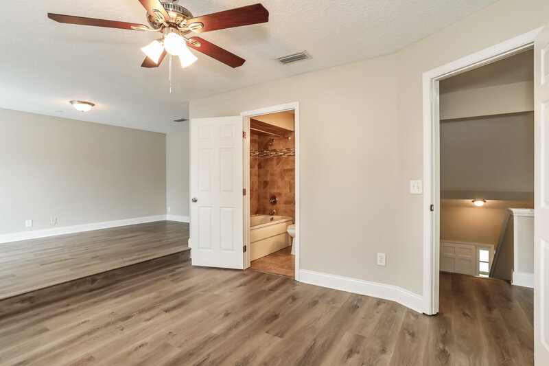1,975/Mo, 7730 Allspice Cir W Jacksonville, FL 32244 Main Bedroom View 2