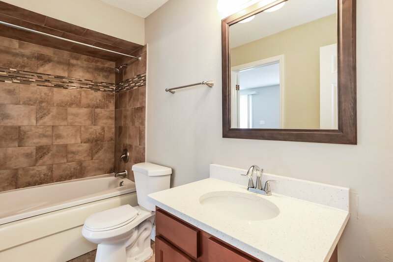 1,975/Mo, 7730 Allspice Cir W Jacksonville, FL 32244 Main Bathroom View