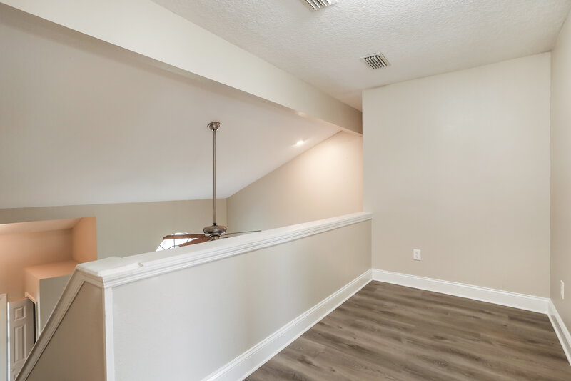 1,975/Mo, 7730 Allspice Cir W Jacksonville, FL 32244 Loft View