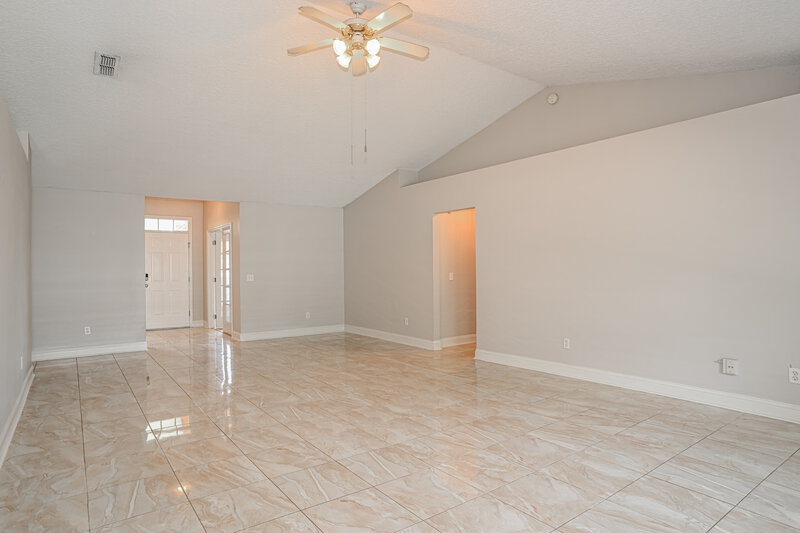 0/Mo, 253 Carolina Jasmine Ln Saint Johns, FL 32259 Living Room View 2