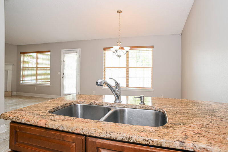 0/Mo, 253 Carolina Jasmine Ln Saint Johns, FL 32259 Kitchen View