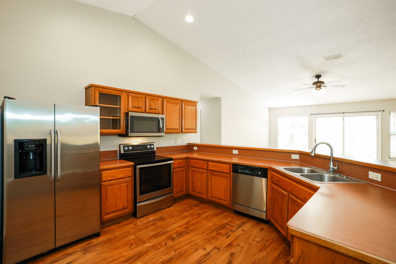 2,460/Mo, 313 Johns Glen Dr Saint Johns, FL 32259 Kitchen View