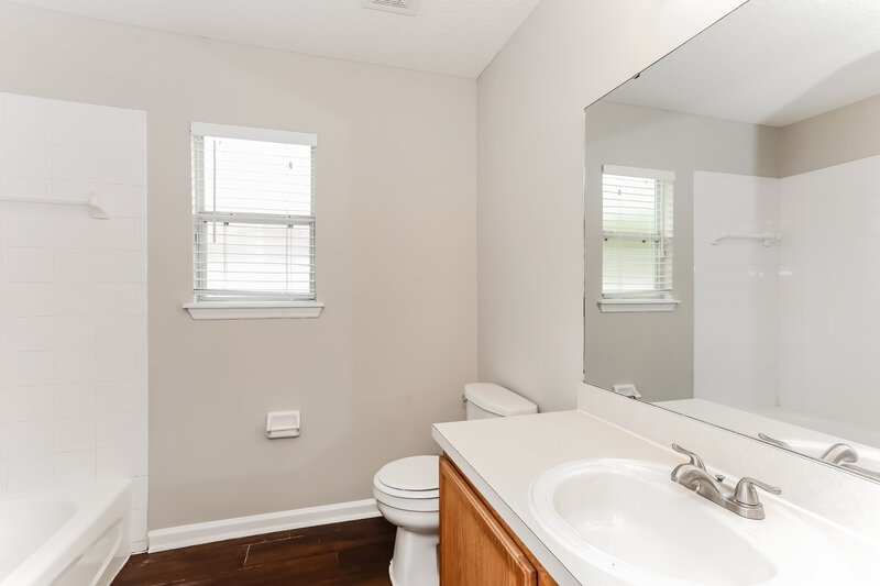 1,895/Mo, 2728 Cold Creek Blvd Jacksonville, FL 32221 Bathroom View