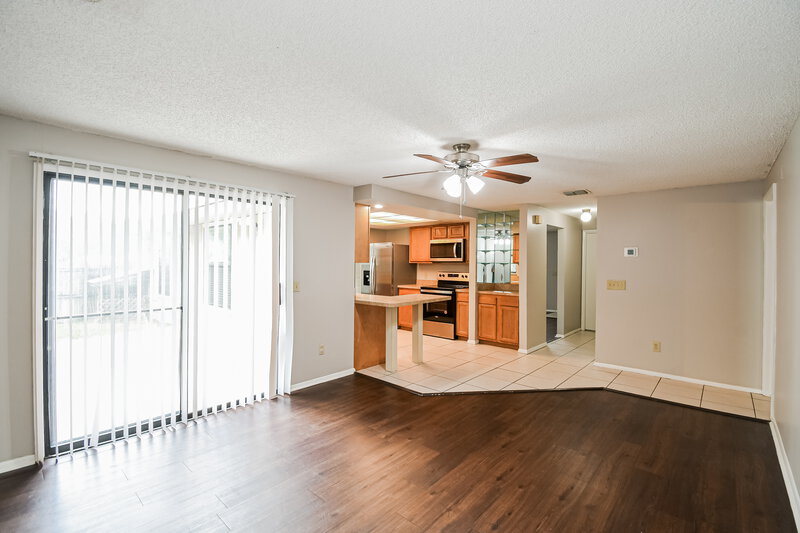 2,480/Mo, 2921 Andy Ct Orange Park, FL 32065 Family Room View 2