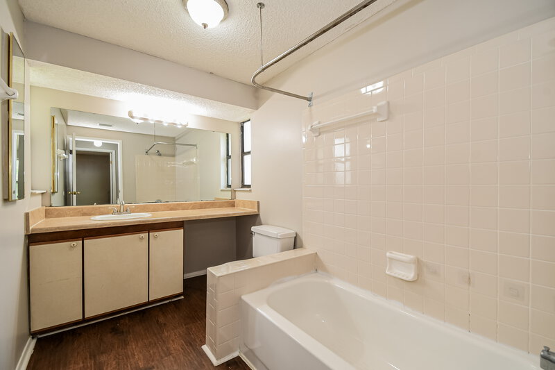 2,480/Mo, 2921 Andy Ct Orange Park, FL 32065 Bathroom View