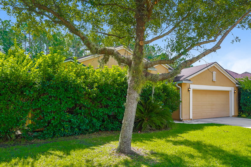 2,115/Mo, 1814 Hollow Glen Dr Middleburg, FL 32068 Front View