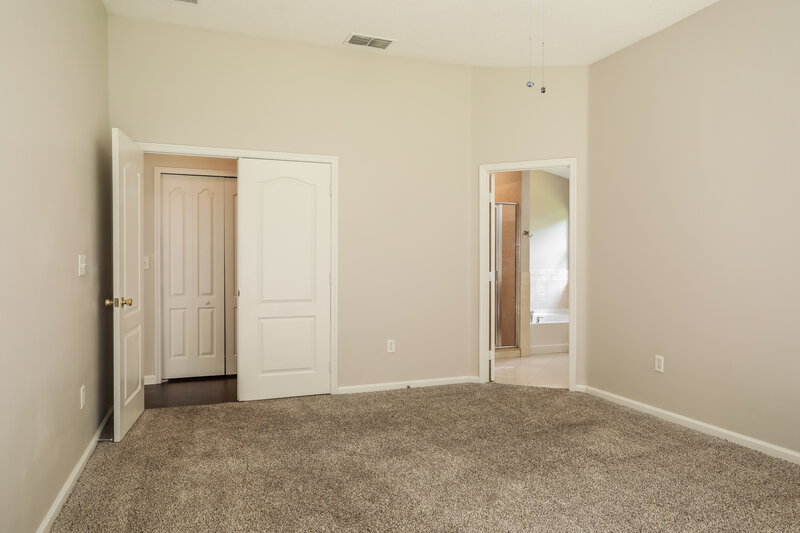 2,115/Mo, 1814 Hollow Glen Dr Middleburg, FL 32068 Bedroom View 2