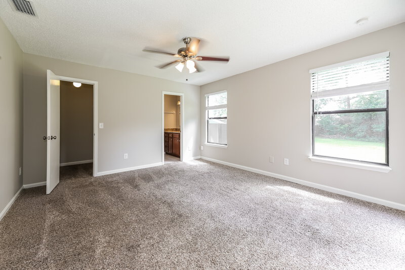 2,640/Mo, 1552 Shearwater Dr Jacksonville, FL 32218 Main Bedroom View 2