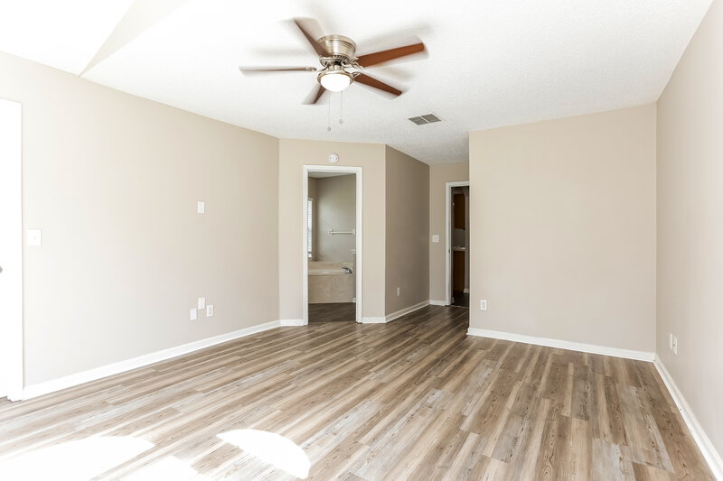 1,730/Mo, 2743 Cold Creek Blvd Jacksonville, FL 32221 Main Bedroom View 2