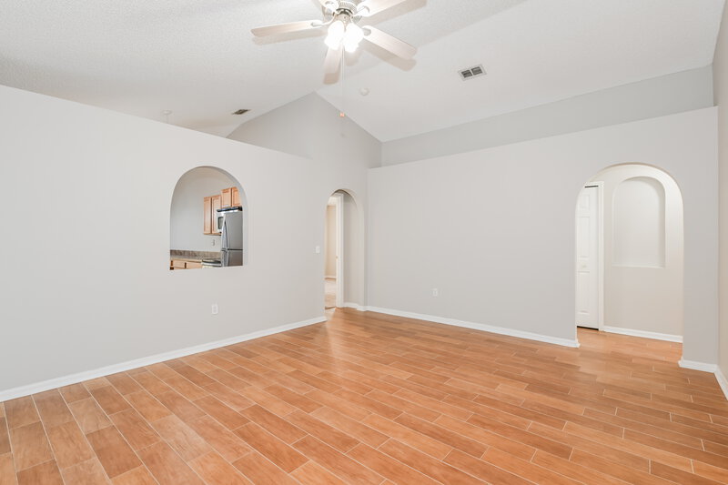 2,280/Mo, 8448 Oak Crossing Dr W Jacksonville, FL 32244 Living Room View