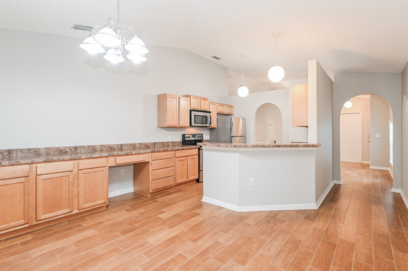 2,280/Mo, 8448 Oak Crossing Dr W Jacksonville, FL 32244 Dining Room View 2