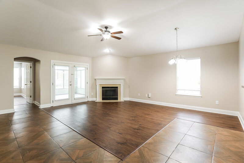 2,185/Mo, 712 Lake Geneva Dr Saint Augustine, FL 32092 Living Room View