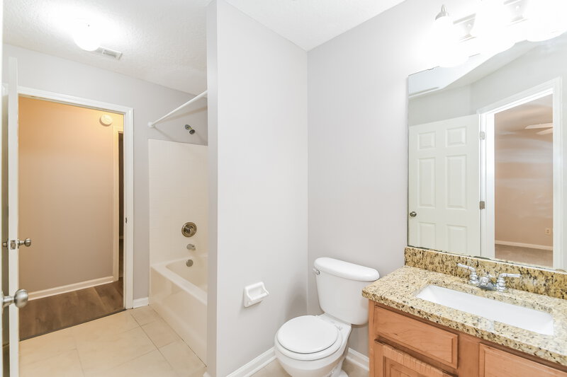 2,180/Mo, 552 Sparrow Branch Cir Saint Johns, FL 32259 Bathroom View