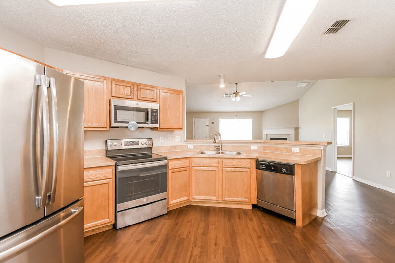 2,950/Mo, 2996 Plum Orchard Dr Orange Park, FL 32073 Kitchen View 2