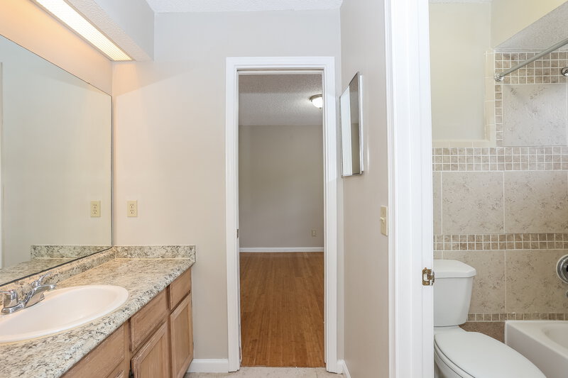 3,010/Mo, 7579 Sugar Bay Ln Jacksonville, FL 32256 Bathroom View