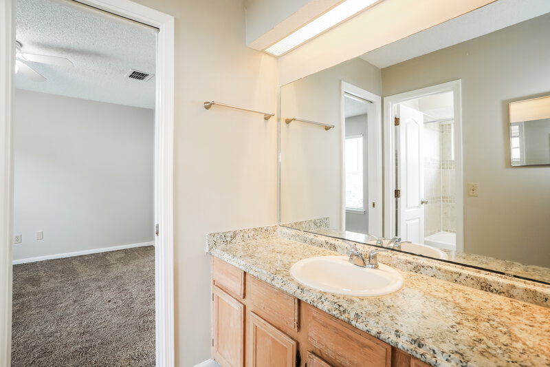 2,285/Mo, 7579 Sugar Bay Ln Jacksonville, FL 32256 Bathroom View