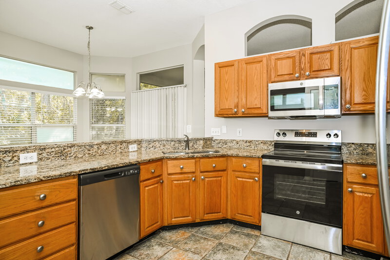 2,460/Mo, 241 Maplewood Dr Saint Johns, FL 32259 Kitchen View 2