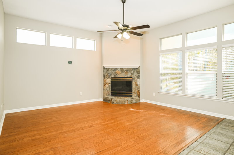 2,460/Mo, 241 Maplewood Dr Saint Johns, FL 32259 Family Room View
