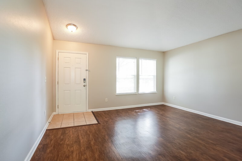 1,765/Mo, 6894 Clinton Corners Dr W Jacksonville, FL 32222 Living Room View