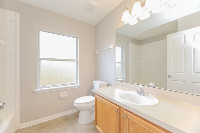 2,030/Mo, 1125 Arcaro Ct Jacksonville, FL 32218 Bathroom View