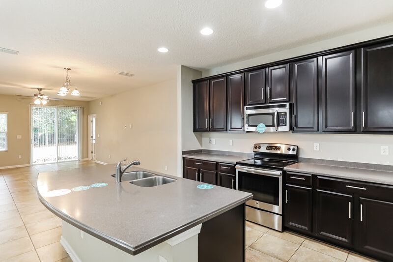1,900/Mo, 4059 Watervale Way Orange Park, FL 32065 Kitchen View 2