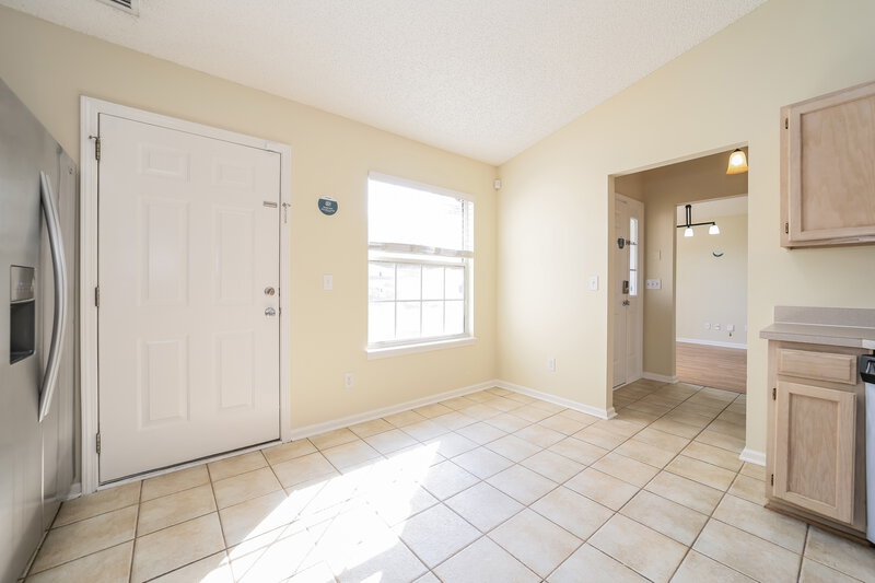 1,660/Mo, 3327 Ayrshire St Jacksonville, FL 32226 Breakfast Nook View