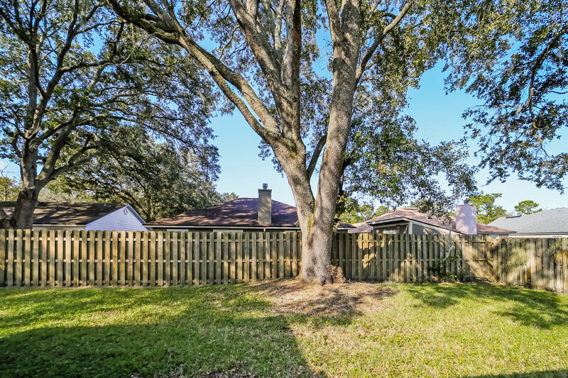 1,660/Mo, 3327 Ayrshire St Jacksonville, FL 32226 Rear View