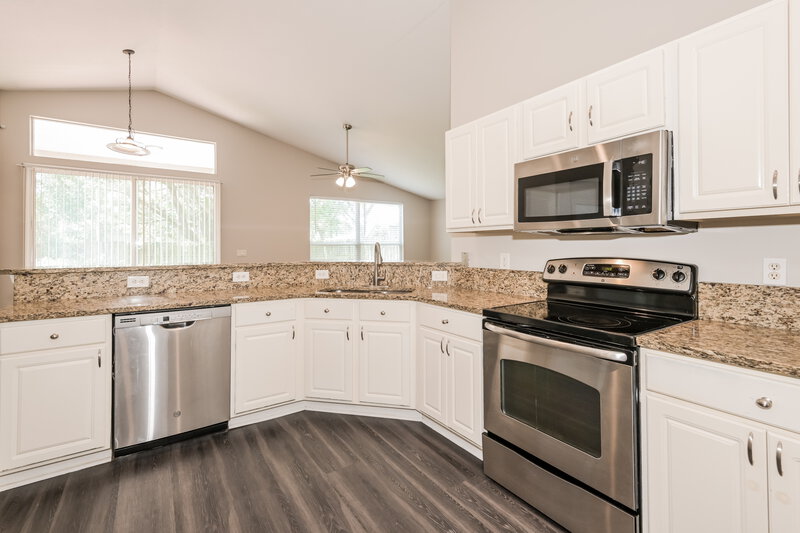 2,365/Mo, 197 Afton Ln Saint Johns, FL 32259 Kitchen View