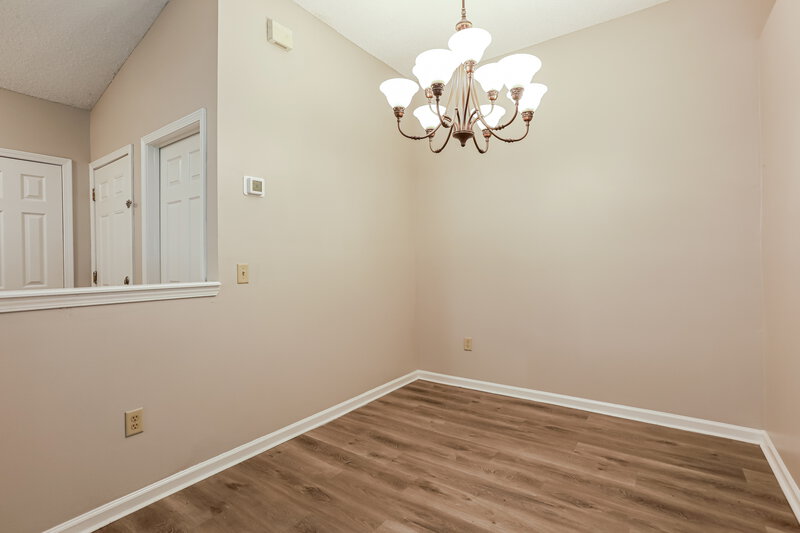 0/Mo, 3402 Westfield Dr Green Cove Springs, FL 32043 Dining Room View