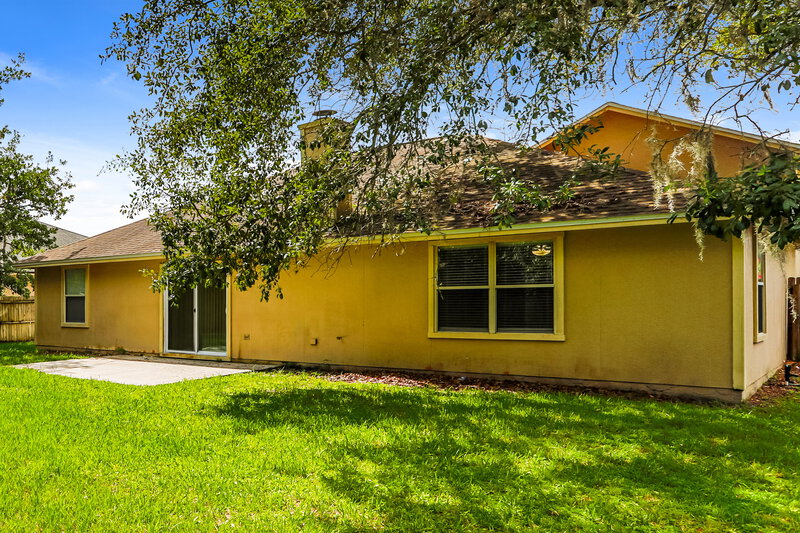 0/Mo, 3402 Westfield Dr Green Cove Springs, FL 32043 Rear View