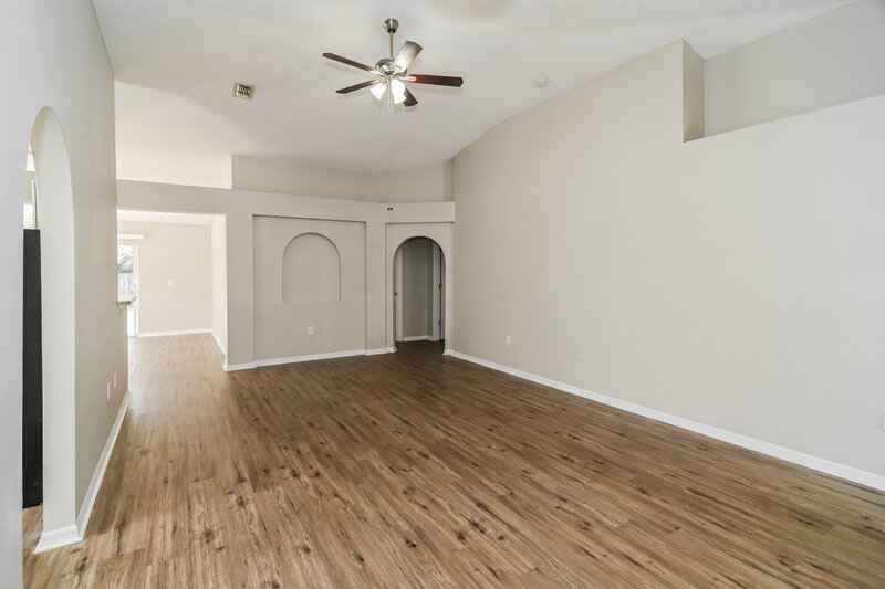 2,015/Mo, 3290 Carlotta Rd Middleburg, FL 32068 Living Room View